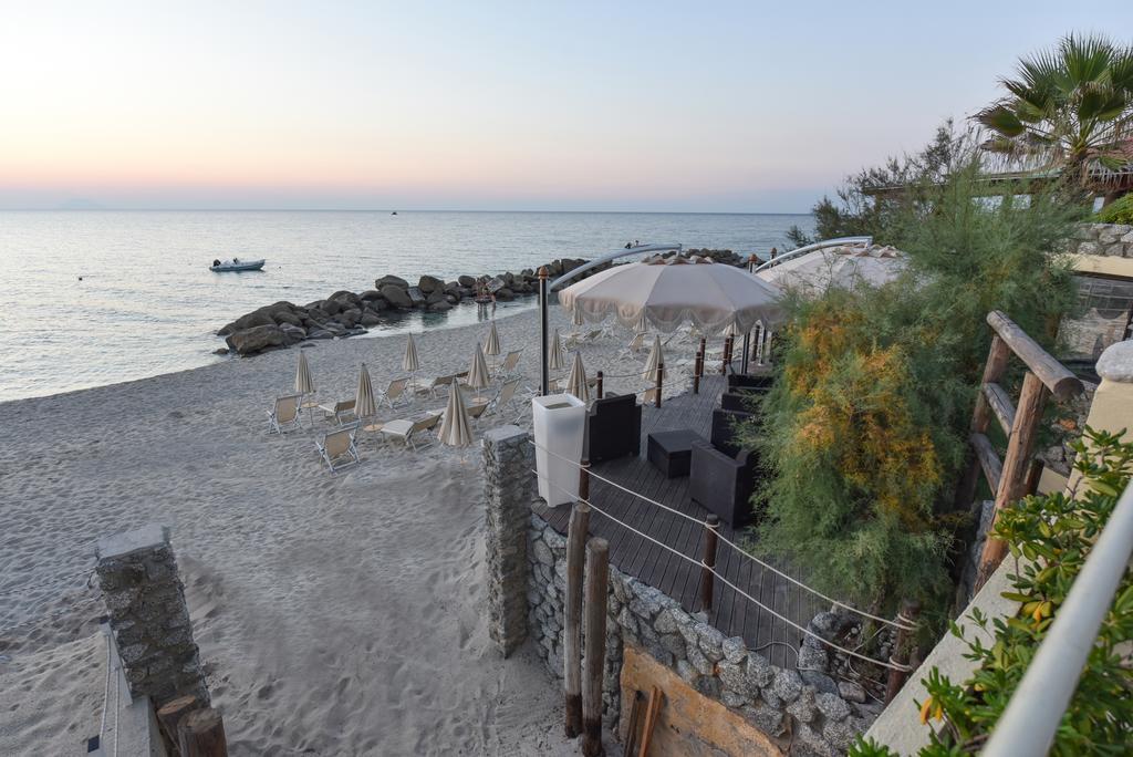 Baia del Godano Resort & Spa Capo Vaticano Exterior foto