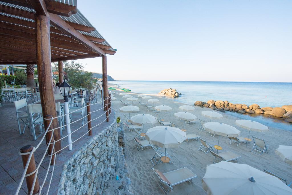Baia del Godano Resort & Spa Capo Vaticano Exterior foto