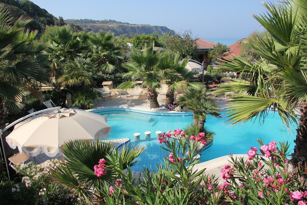Baia del Godano Resort & Spa Capo Vaticano Exterior foto